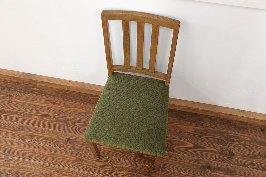 レトロ家具　アンティーク 古いナラ材のレトロな椅子(イス、チェア)