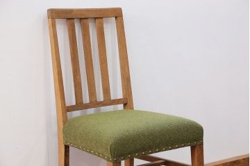 レトロ家具　アンティーク 古いナラ材のレトロな椅子(イス、チェア)