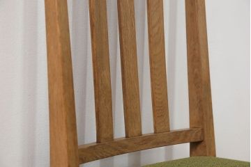 レトロ家具　アンティーク 古いナラ材のレトロな椅子(イス、チェア)