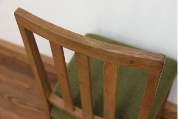 レトロ家具　アンティーク 古いナラ材のレトロな椅子(イス、チェア)