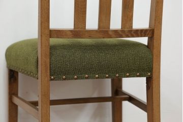 レトロ家具　アンティーク 古いナラ材のレトロな椅子(イス、チェア)