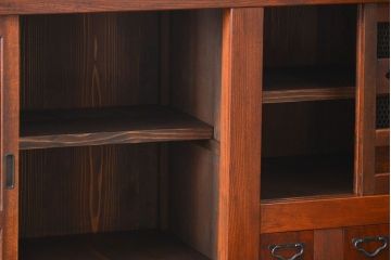 アンティーク家具　アンティーク 前面欅材!重厚な六尺水屋箪笥(食器棚、収納棚)