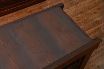 アンティーク家具　アンティーク 前面欅材!重厚な六尺水屋箪笥(食器棚、収納棚)