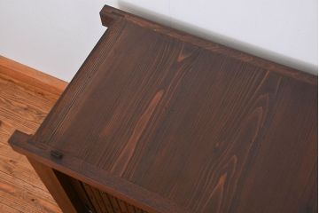アンティーク家具　アンティーク 前面欅材!重厚な六尺水屋箪笥(食器棚、収納棚)