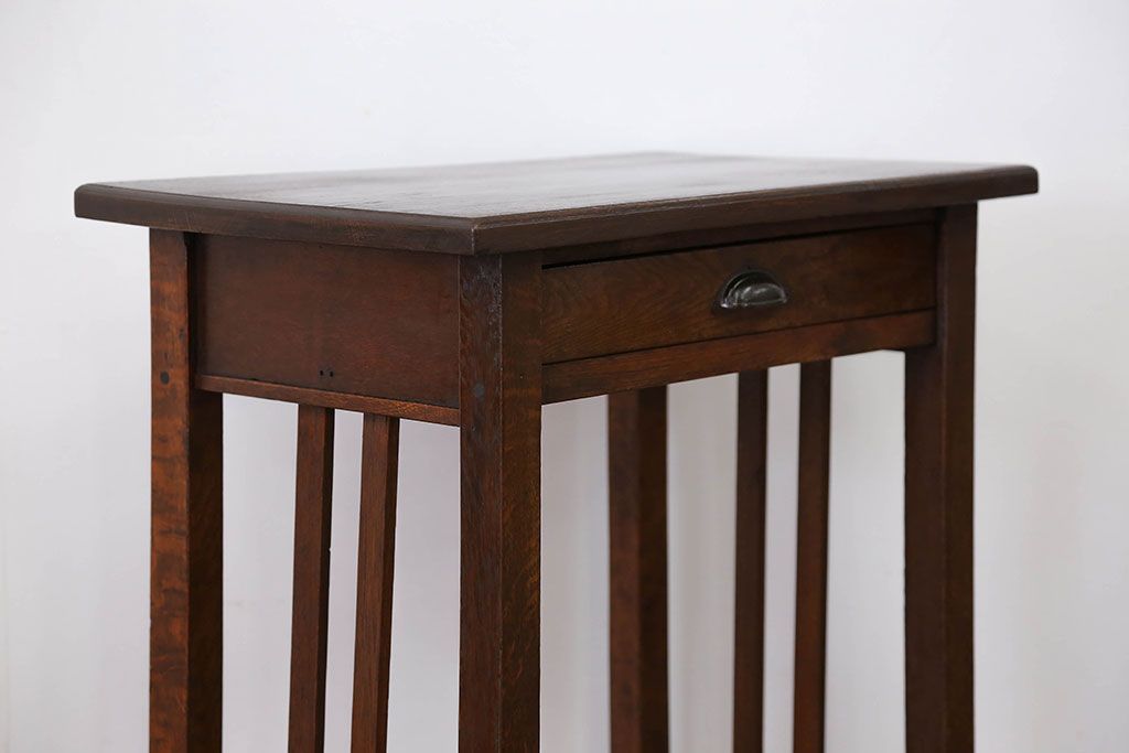 アンティーク家具　アンティーク 古いナラ材の引き出し付きサイドテーブル