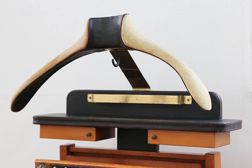 アンティーク雑貨　ジャンク品 イタリア製 豪華な作りのパンツプレスハンガー(ズボンプレッサー)