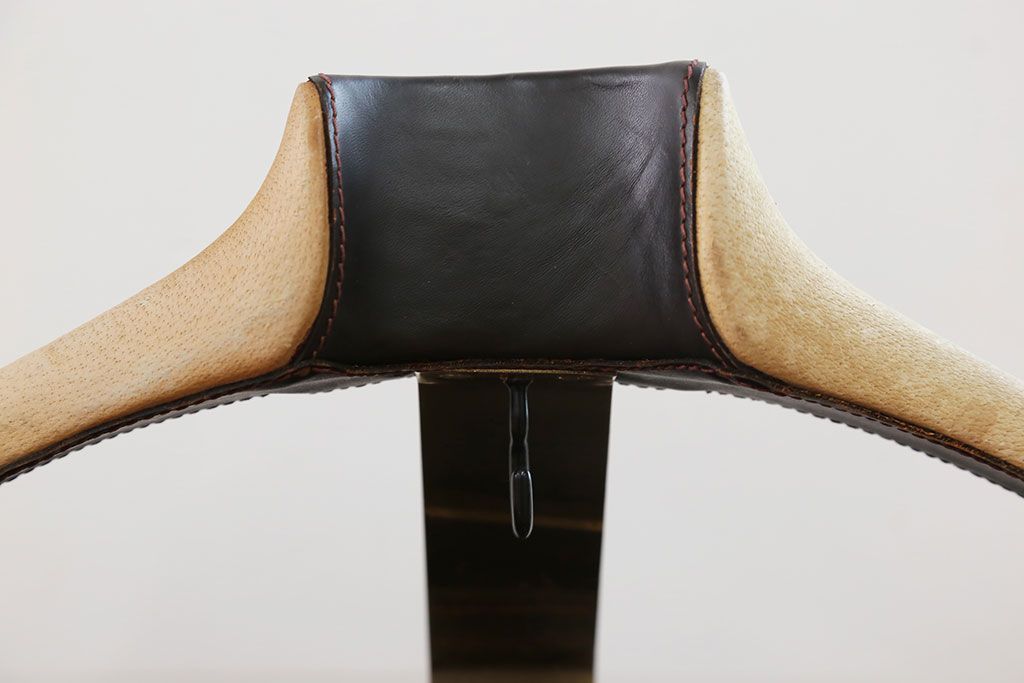 アンティーク雑貨　ジャンク品 イタリア製 豪華な作りのパンツプレスハンガー(ズボンプレッサー)