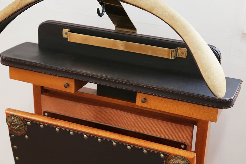 アンティーク雑貨　ジャンク品 イタリア製 豪華な作りのパンツプレスハンガー(ズボンプレッサー)