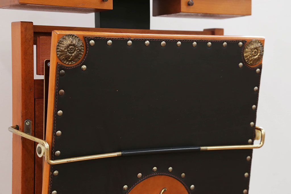 アンティーク雑貨　ジャンク品 イタリア製 豪華な作りのパンツプレスハンガー(ズボンプレッサー)