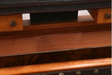 アンティーク雑貨　ジャンク品 イタリア製 豪華な作りのパンツプレスハンガー(ズボンプレッサー)