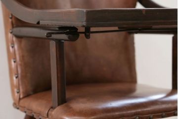 アンティーク家具　イギリスアンティーク 本革仕上げの上質な2WAYベビーチェア(キッズチェア)