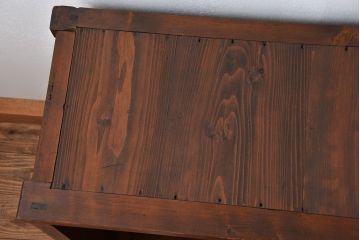 アンティーク家具　アンティーク 古い木のシンプルな二段重ね収納棚 (書棚、食器棚)