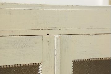 アンティーク家具　アンティークペイント ダイヤガラス入りのブックケース(本箱、収納棚)