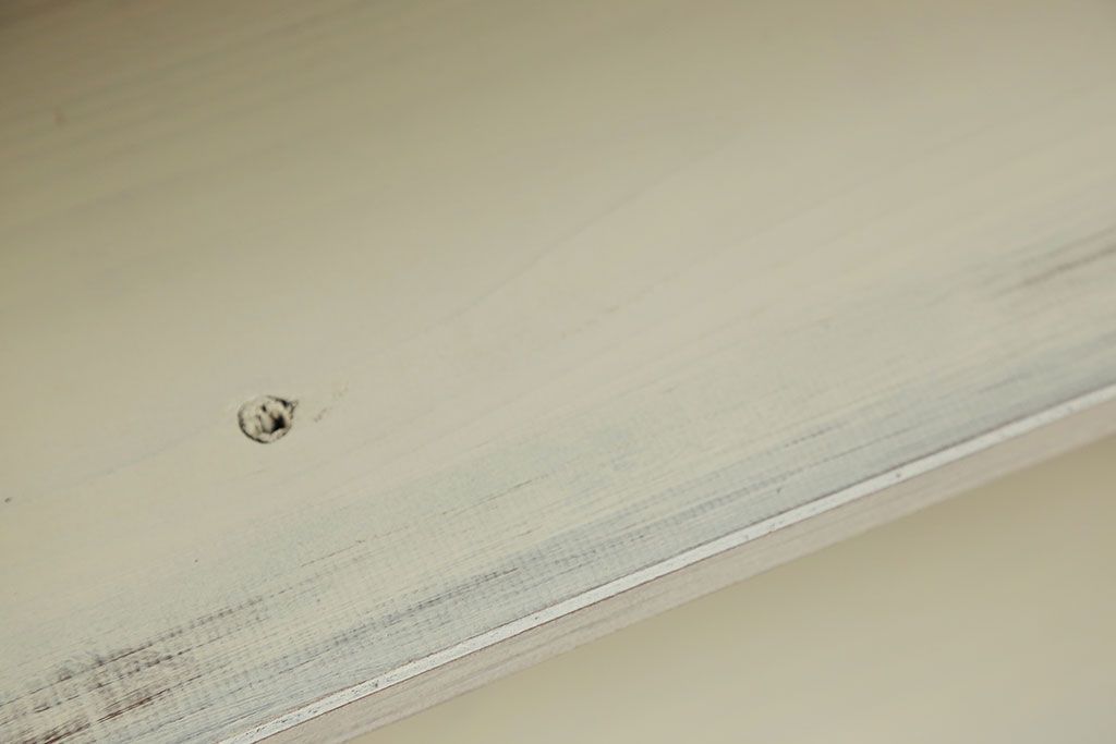 アンティーク家具　アンティークペイント ダイヤガラス入りのブックケース(本箱、収納棚)