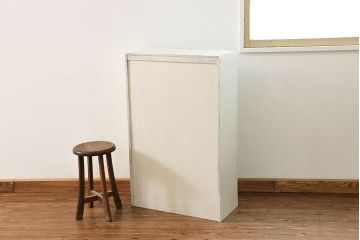 アンティーク家具　アンティークペイント ダイヤガラス入りのブックケース(本箱、収納棚)