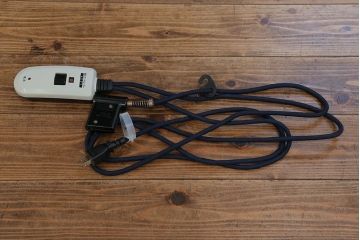 中古 アクタス取扱い 日進木工FK1 リビングテーブル 定価144900円 (炬燵、コタツ)