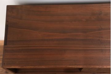 アンティーク家具　古民具・骨董 古い木の小振りな収納棚(箪笥)