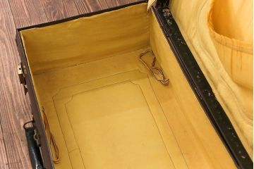 アンティーク雑貨　アンティーク レトロなトランク