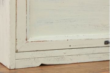 アンティーク家具　アンティークペイント 上開戸の引き出し付き収納棚(ローボード)