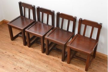 中古 杢目の美しいニレ材 重厚な囲炉裏ダイニングテーブルとダイニングチェア4脚セット
