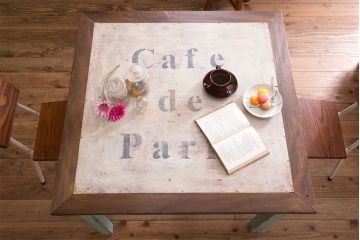 アンティーク家具　フランスアンティーク　古いペイントの引き出し付きテーブル(机、在宅ワーク、在宅用デスク)