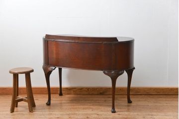 アンティーク家具　イギリスアンティーク オーク材のキドニーサイドキャビネット(ドレッシングチェスト)