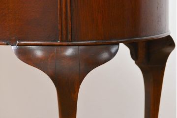 アンティーク家具　イギリスアンティーク オーク材のキドニーサイドキャビネット(ドレッシングチェスト)