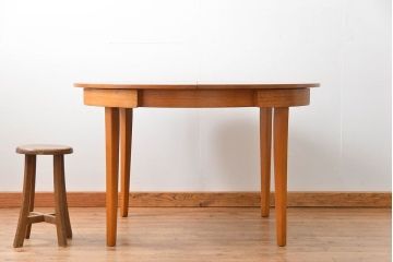 ヴィンテージ家具　北欧ビンテージ　丸型エクステンションテーブル