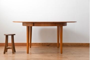 ヴィンテージ家具　北欧ビンテージ　丸型エクステンションテーブル
