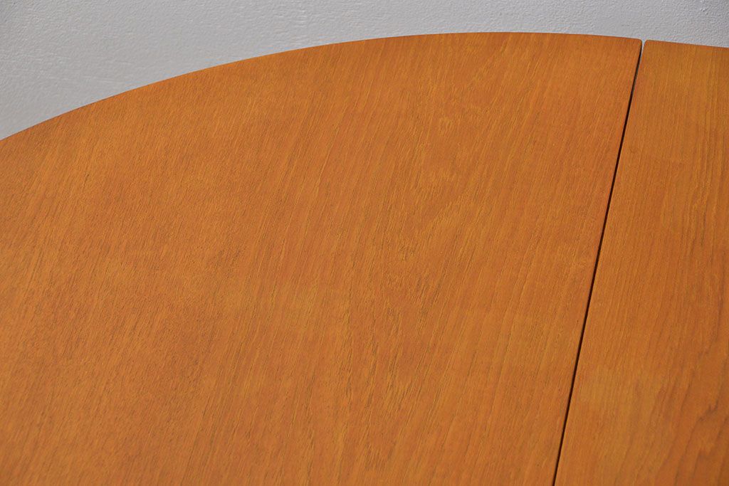 ヴィンテージ家具　北欧ビンテージ　丸型エクステンションテーブル