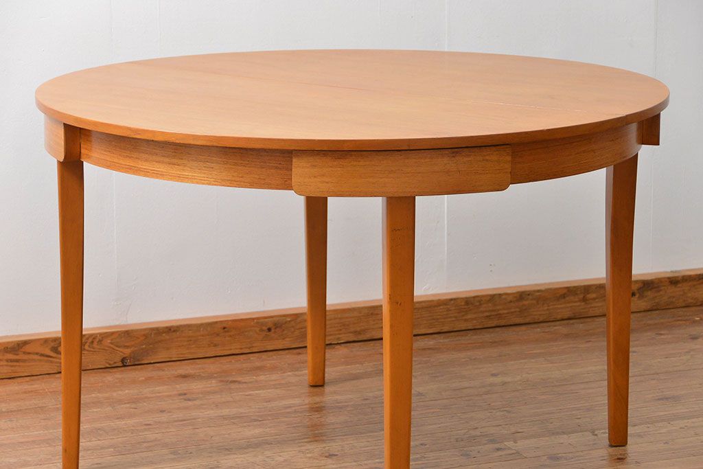 ヴィンテージ家具　北欧ビンテージ　丸型エクステンションテーブル