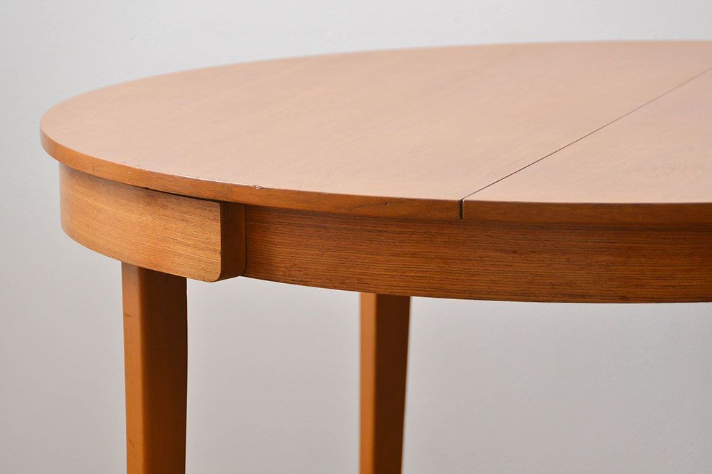 ヴィンテージ家具　北欧ビンテージ　丸型エクステンションテーブル