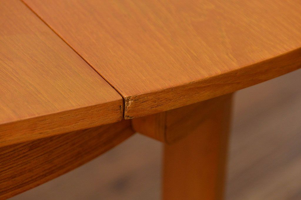 ヴィンテージ家具　北欧ビンテージ　丸型エクステンションテーブル