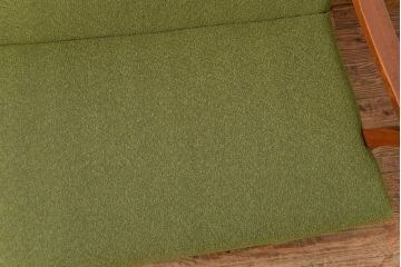 レトロ家具　アンティーク　レトロなデザインの3Pソファ