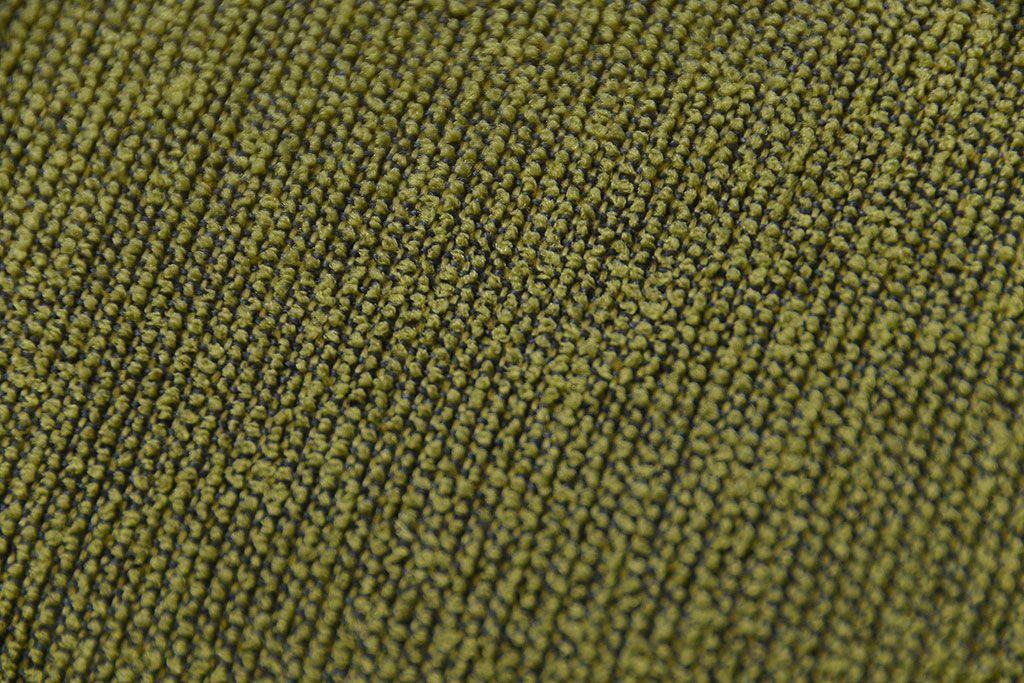 レトロ家具　アンティーク　レトロなデザインの3Pソファ