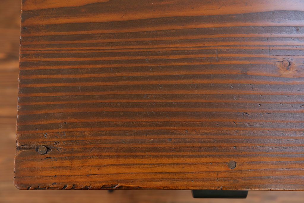 アンティーク家具　アンティーク モールガラス入り!小振りなサイドテーブル(3)(収納棚)