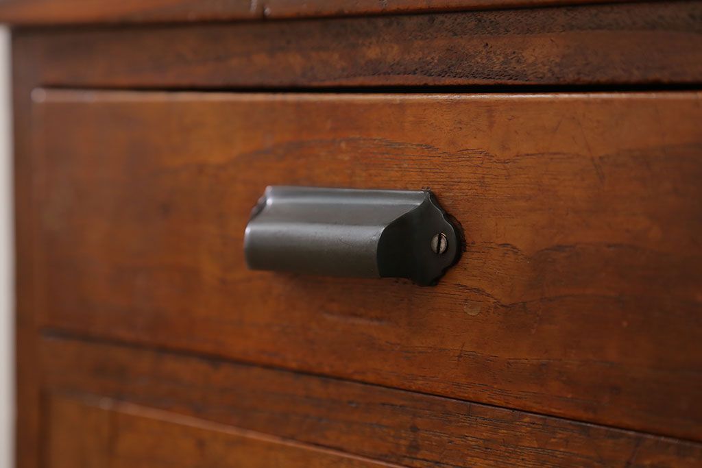 アンティーク家具　アンティーク モールガラス入り!小振りなサイドテーブル(3)(収納棚)