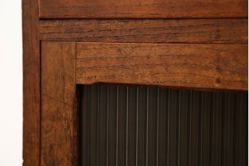 アンティーク家具　アンティーク モールガラス入り!小振りなサイドテーブル(3)(収納棚)