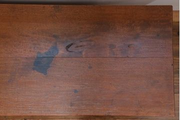 アンティーク家具　アンティーク 古い木の引き出し付き裁ち板(テレビボード、ローボード)