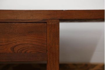 アンティーク家具　アンティーク 古い木の引き出し付き裁ち板(テレビボード、ローボード)