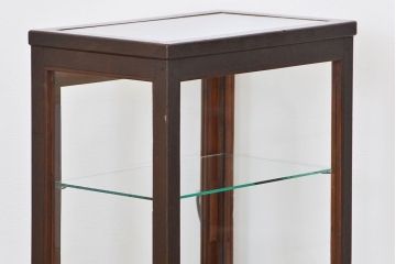 アンティーク家具　アンティーク 小振りな縦型ガラスケース(ショーケース)　