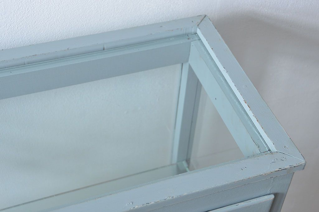 アンティーク家具　アンティークペイント 六面ガラスケビント(ガラスケース、ショーケース)