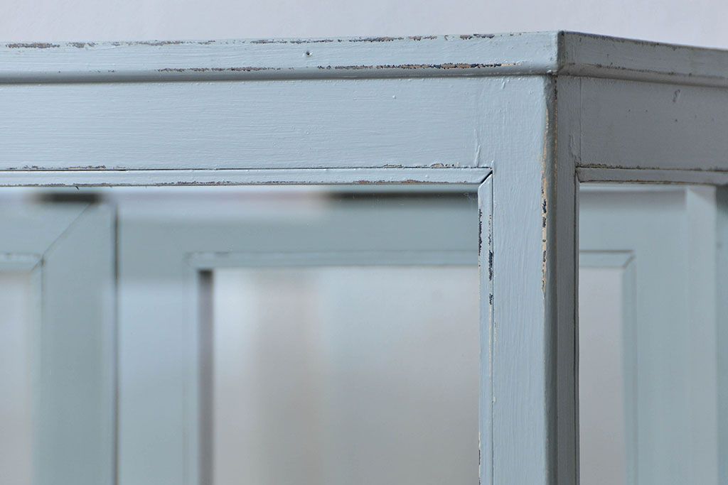 アンティーク家具　アンティークペイント 六面ガラスケビント(ガラスケース、ショーケース)