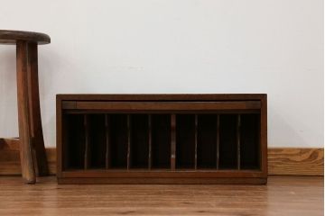 アンティーク家具　アンティーク 古いナラ材の上開き戸卓上本棚(書類棚、収納棚)