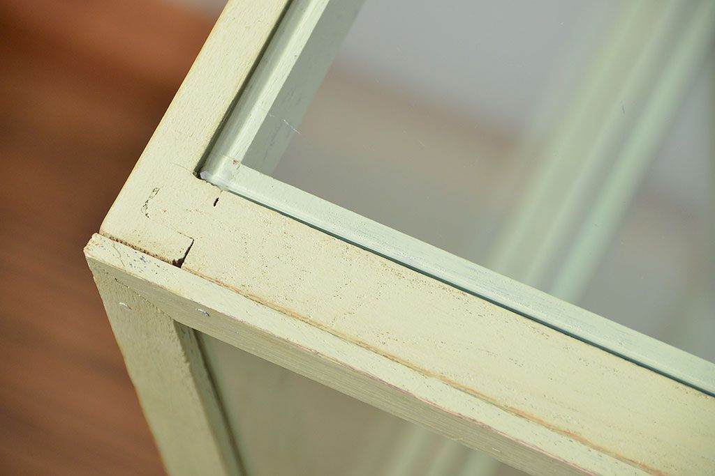 アンティーク家具　アンティークペイント!シンプルなガラスケース(ショーケース)