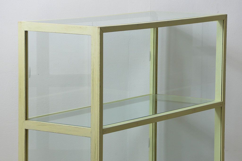 アンティーク家具　アンティークペイント!シンプルなガラスケース(ショーケース)