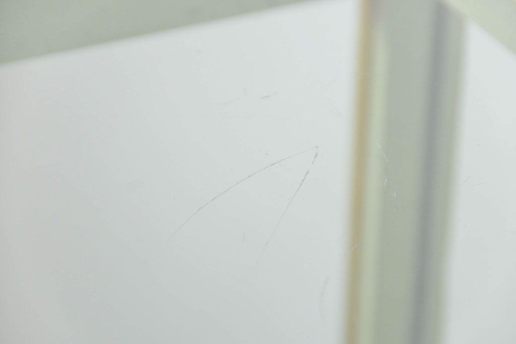 アンティーク家具　アンティークペイント!シンプルなガラスケース(ショーケース)