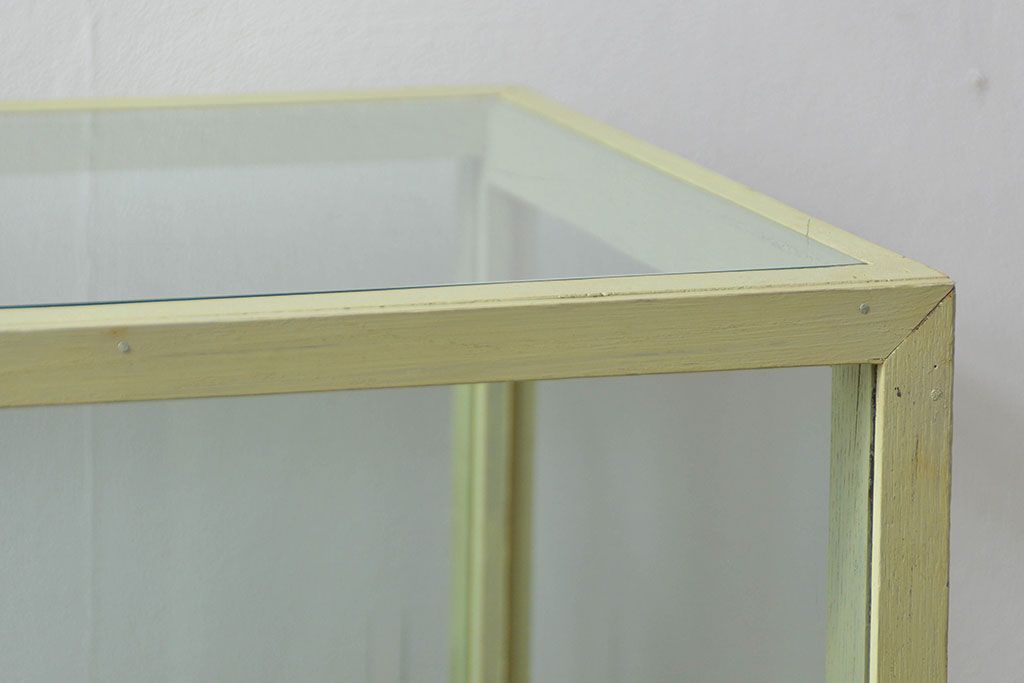 アンティーク家具　アンティークペイント!シンプルなガラスケース(ショーケース)