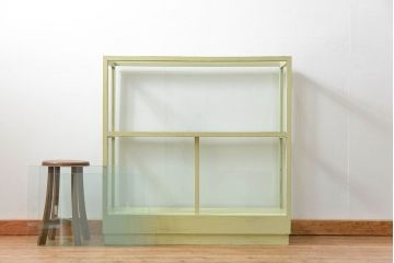 アンティーク家具　アンティークペイント!シンプルなガラスケース(ショーケース)