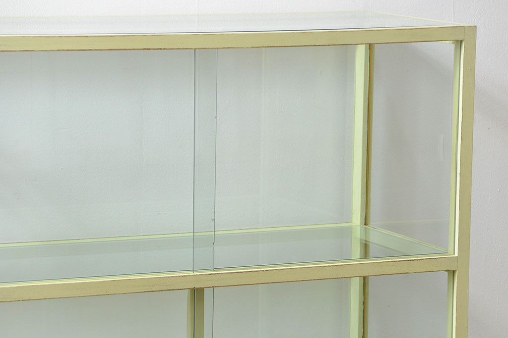 アンティーク家具　アンティークペイント!シンプルなガラスケース(ショーケース)